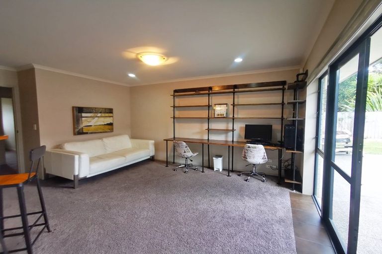 Photo of property in 35 Milbrook Place, Chartwell, Hamilton, 3210