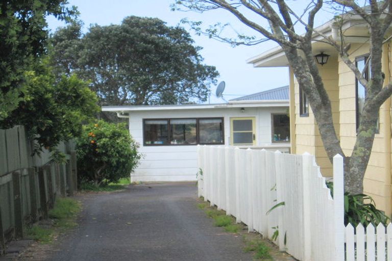 Photo of property in 16b Roretana Drive, Athenree, Katikati, 3177