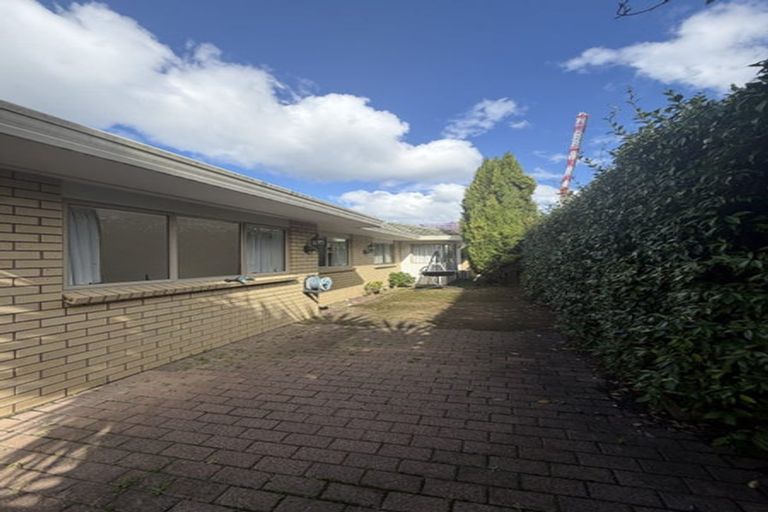Photo of property in 5a Thurston Place, Bucklands Beach, Auckland, 2012