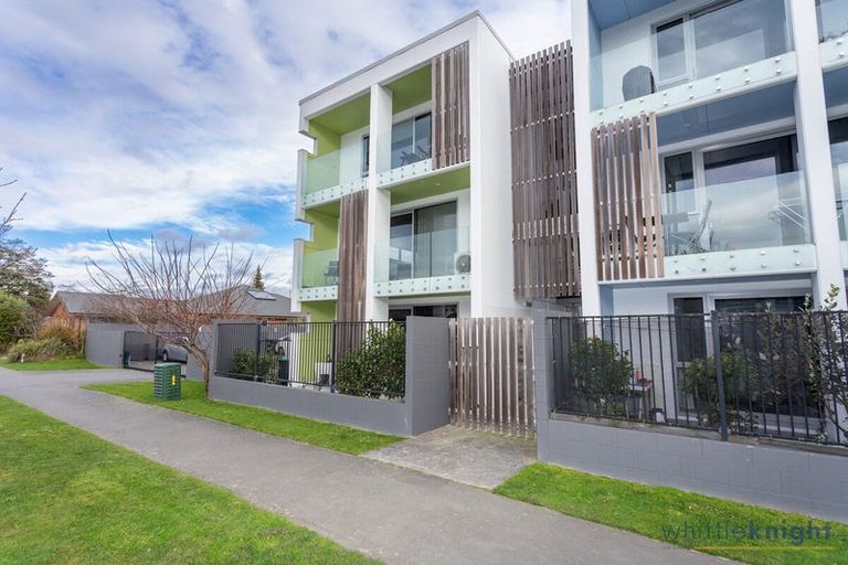 Photo of property in 2/193h Rattray Street, Riccarton, Christchurch, 8041