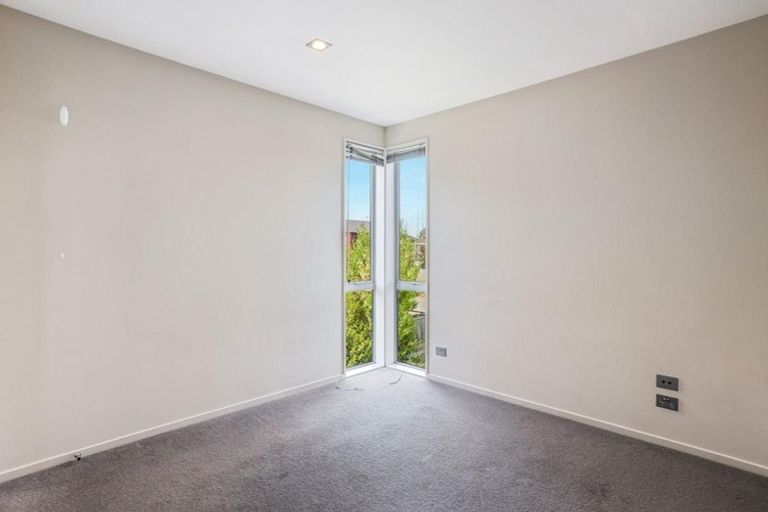 Photo of property in 44a Picton Avenue, Riccarton, Christchurch, 8011