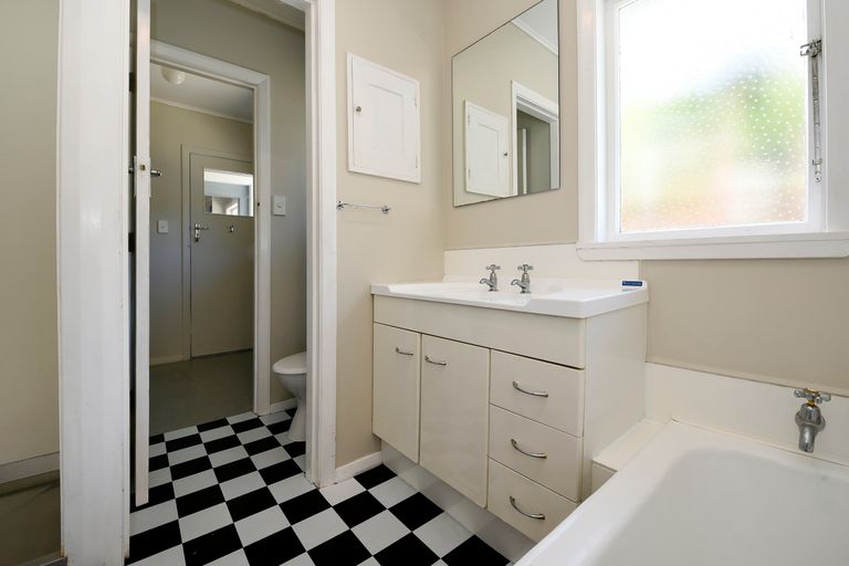 Photo of property in 64 Toi Toi Street, Toi Toi, Nelson, 7010