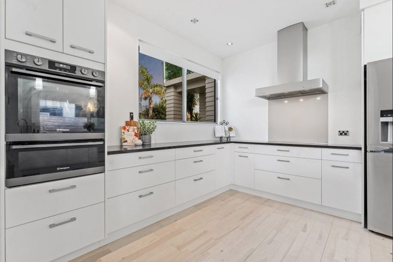 Photo of property in 26 Taumata Road, Omaha, Warkworth, 0986