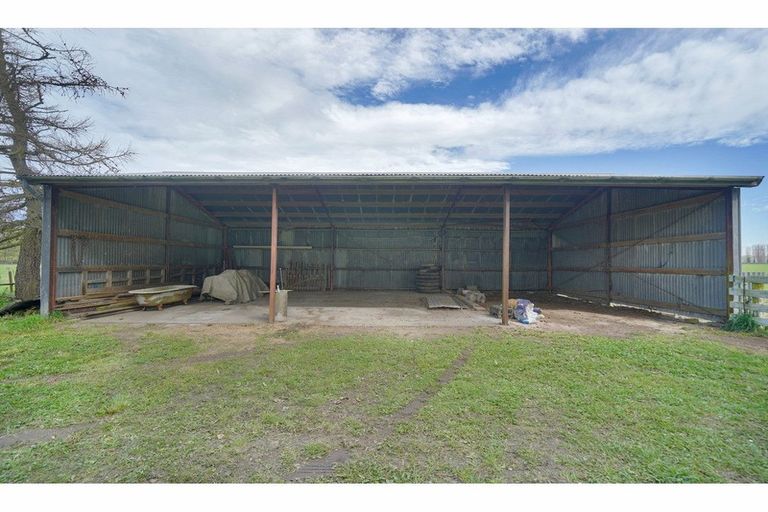 Photo of property in 1724 Springs Road, Lincoln, Christchurch, 7674