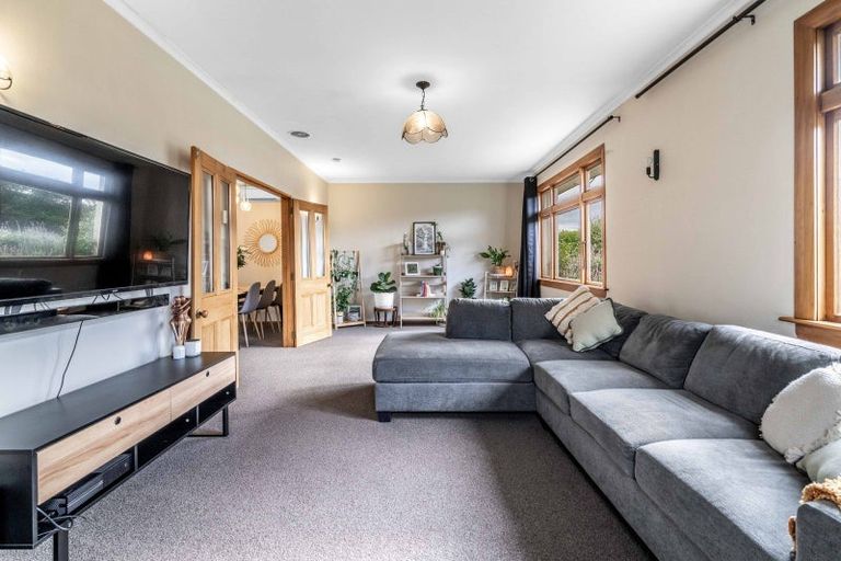 Photo of property in 17 Renfrew Street, Waikiwi, Invercargill, 9810