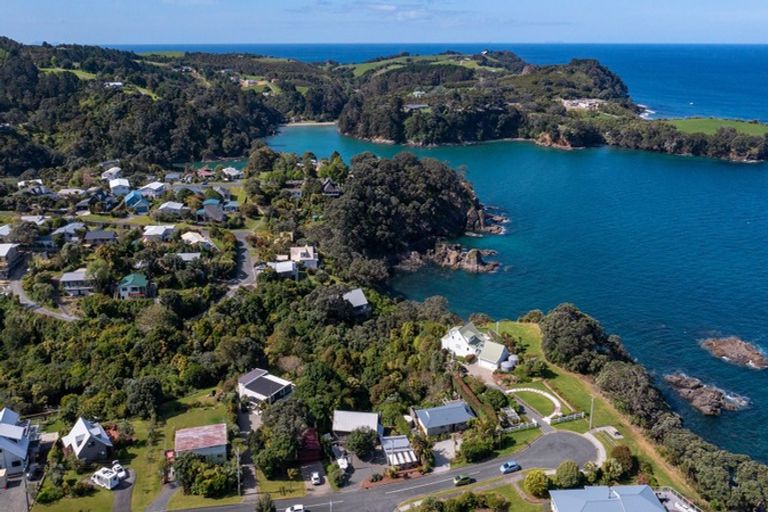 Photo of property in 27 Cotterell Street, Leigh, 0985