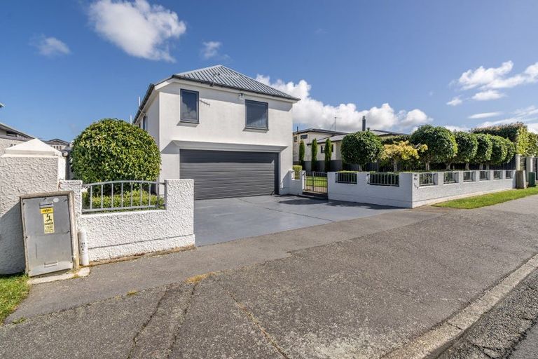 Photo of property in 712 Queens Drive, Waikiwi, Invercargill, 9810