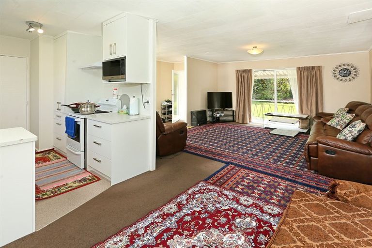 Photo of property in 2/14 Claridge Street, Glen Eden, Auckland, 0602