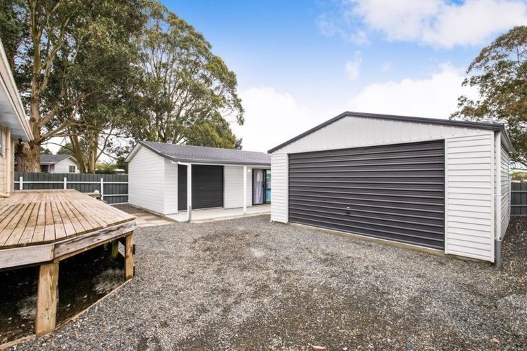 Photo of property in 367 Roscommon Road, Clendon Park, Auckland, 2103