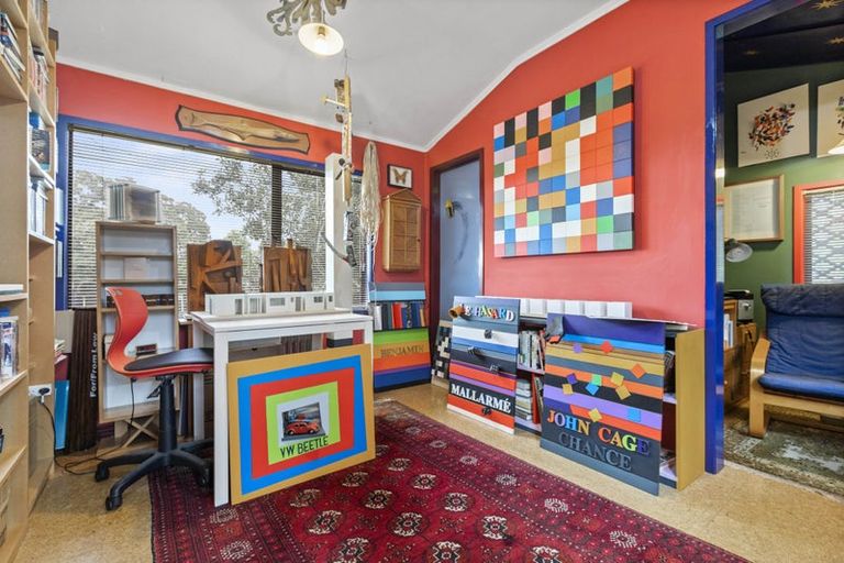 Photo of property in 9 Warden Place, Mangere Bridge, Auckland, 2022