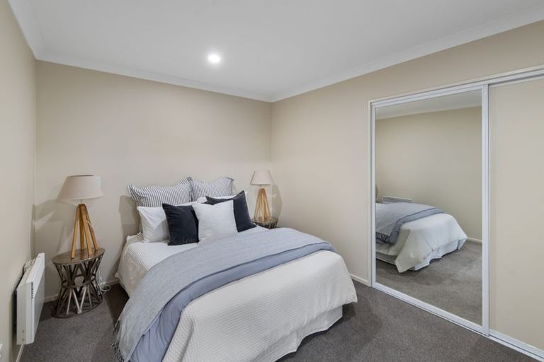 Photo of property in 100 Mcmahon Drive, Aidanfield, Christchurch, 8025