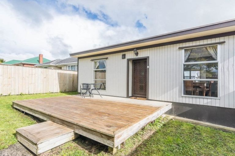 Photo of property in 29 Rosier Road, Glen Eden, Auckland, 0602