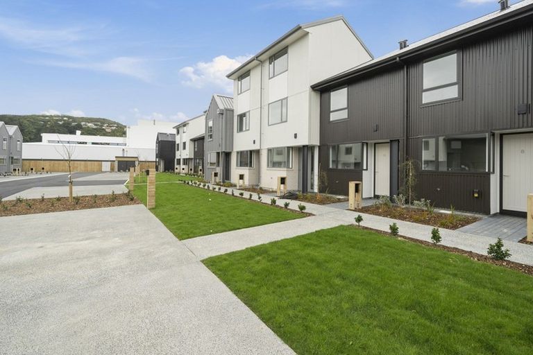 Photo of property in 2/130 Richmond Street, Petone, Lower Hutt, 5012