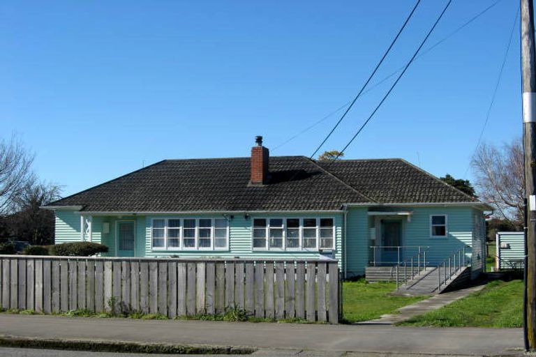 Photo of property in 245-247 High Street South, Carterton, 5713