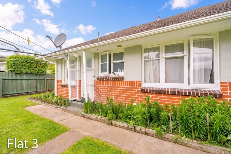 Photo of property in 8b Exchange Street, Ebdentown, Upper Hutt, 5018