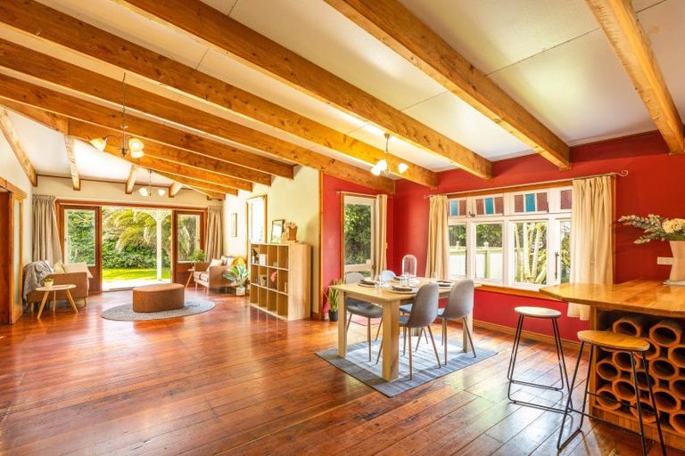 Photo of property in 26 Takiroa Street, Urenui, 4375