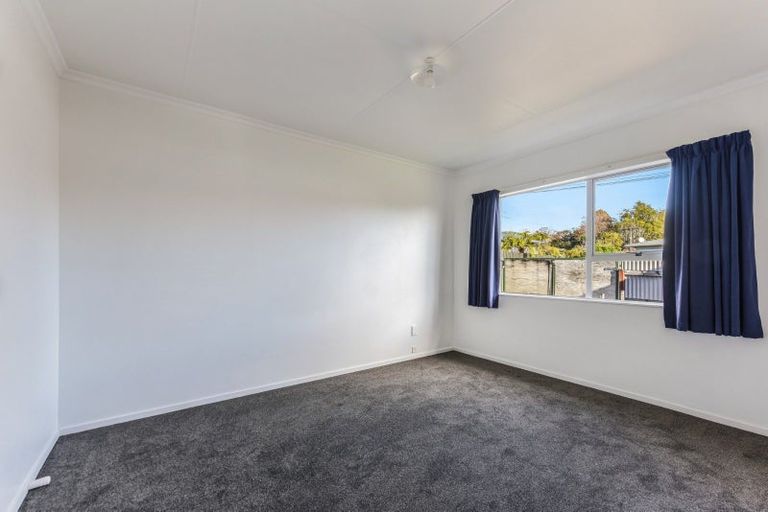 Photo of property in 32 Taupata Street, Stoke, Nelson, 7011