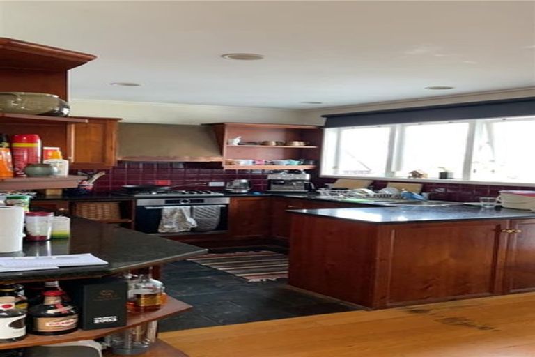 Photo of property in 51 Killarney Avenue, Torbay, Auckland, 0630