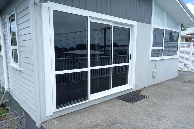 Photo of property in 15 Penrith Street, Westown, New Plymouth, 4310