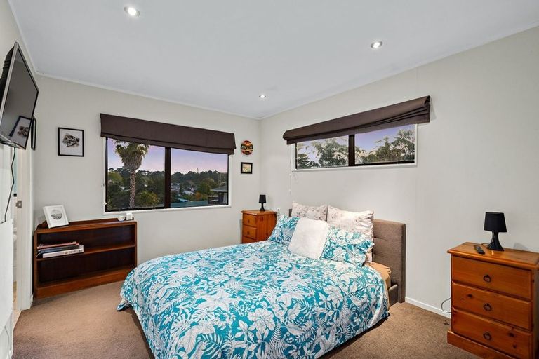 Photo of property in 119 West Harbour Drive, West Harbour, Auckland, 0618