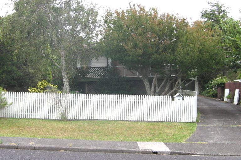 Photo of property in 10 Tree View Avenue, Glenfield, Auckland, 0629