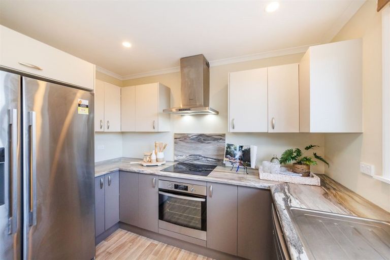 Photo of property in 18 Roore Street, Foxton Beach, Foxton, 4815