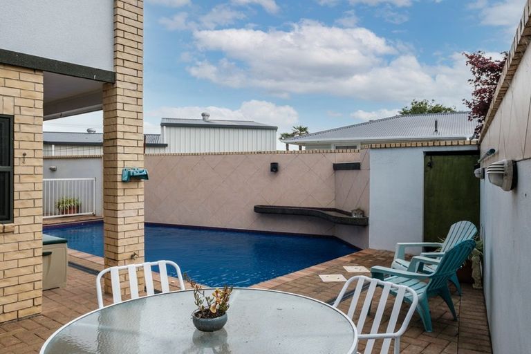 Photo of property in 5 Coulston Place, Riverdale, Gisborne, 4010