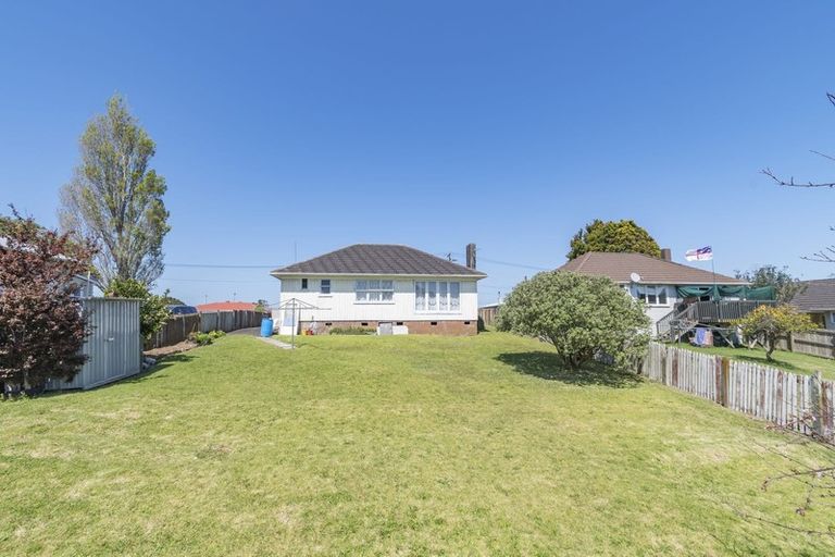 Photo of property in 11 Hooks Road, Manurewa, Auckland, 2102