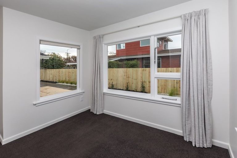 Photo of property in 94 Avondale Road, Avondale, Christchurch, 8061