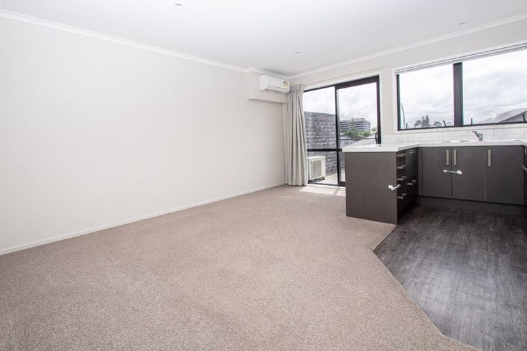 Photo of property in 6/16 Jones Crescent, Melville, Hamilton, 3206