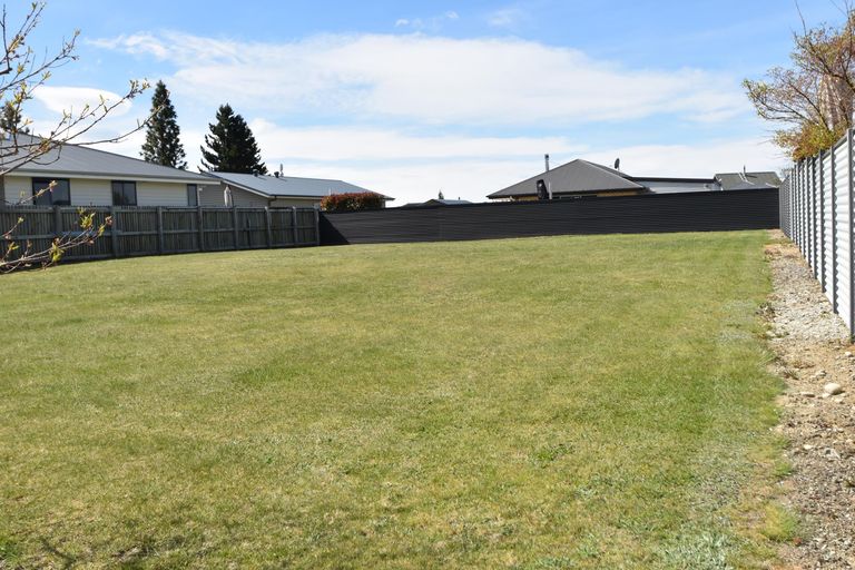 Photo of property in 29 Rhoboro Road, Twizel, 7901