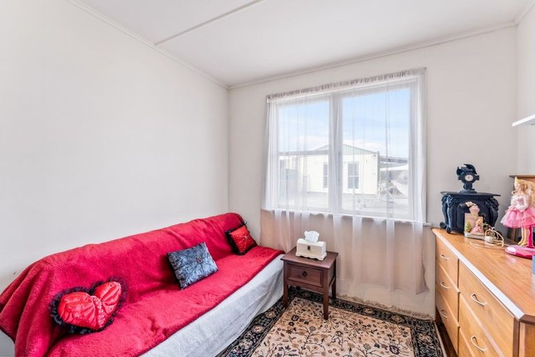 Photo of property in 25 Sheridan Crescent, Trentham, Upper Hutt, 5018