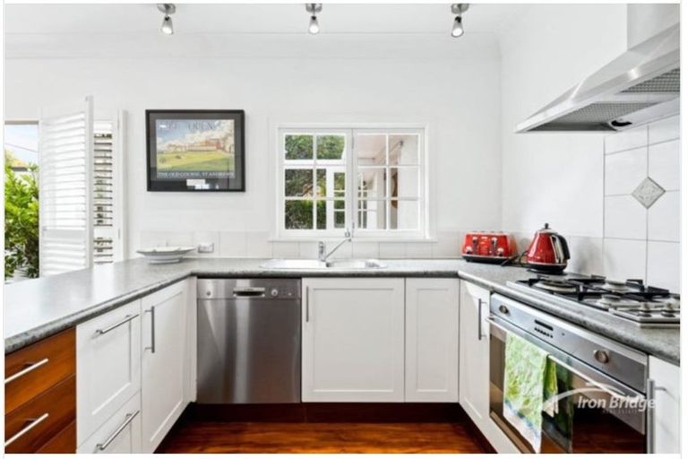 Photo of property in 232 Lake Road, Hauraki, Auckland, 0622