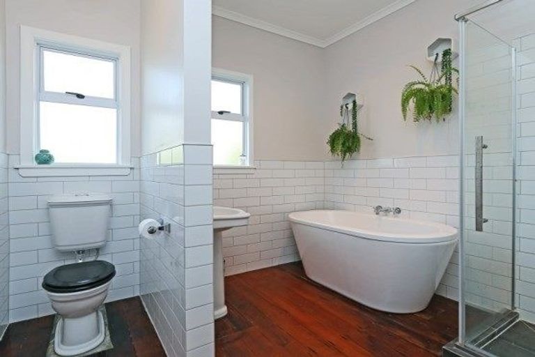 Photo of property in 11 Morse Street, Marewa, Napier, 4110