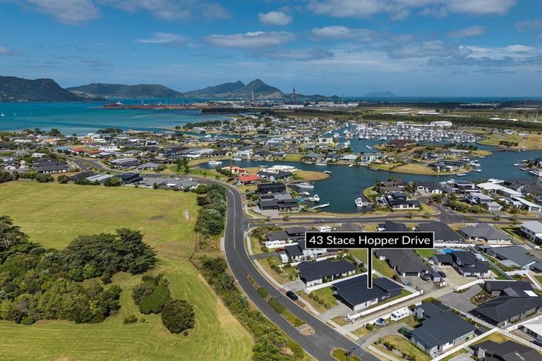 Photo of property in 43 Stace Hopper Drive, One Tree Point, 0118