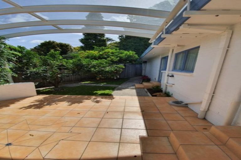 Photo of property in 33a Youngs Road, Papakura, 2110