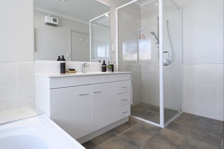 Photo of property in 77 Orange Lane, Bethlehem, Tauranga, 3110