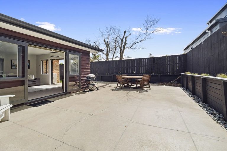 Photo of property in 1/29 Raines Avenue, Forrest Hill, Auckland, 0620