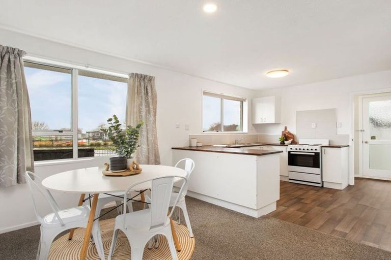 Photo of property in 15 Chadbury Street, Parklands, Christchurch, 8083