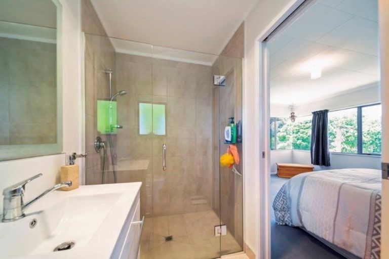 Photo of property in 2 Fantham Street, Hawera, 4610