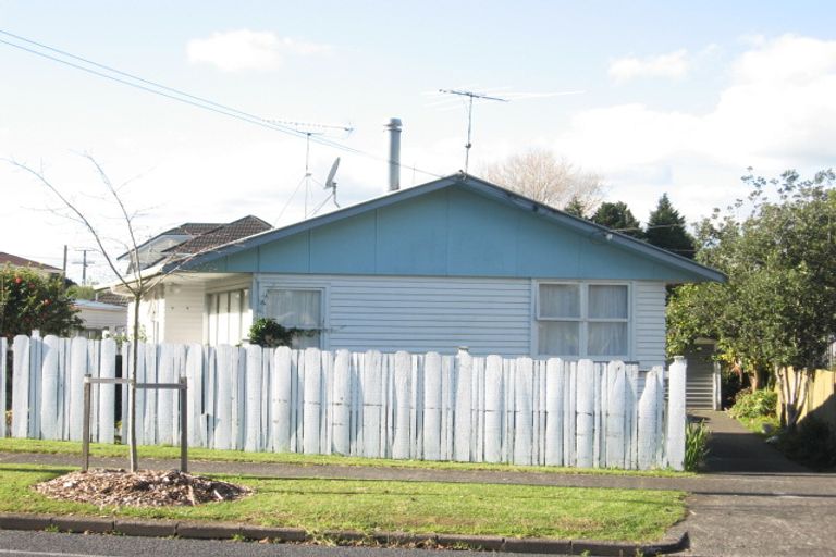 Photo of property in 46 Friedlanders Road, Manurewa, Auckland, 2102