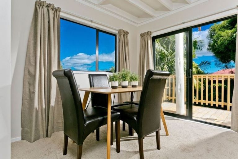 Photo of property in 2/74 Brigantine Drive, Beach Haven, Auckland, 0626