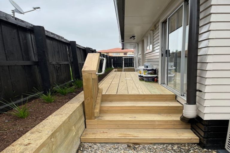 Photo of property in 2a Lansdown Place, Papakura, 2110