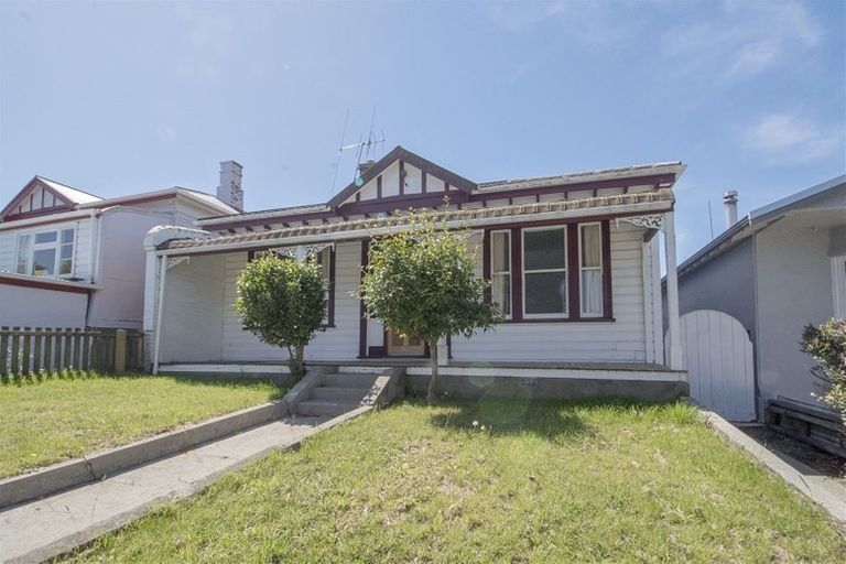 Photo of property in 16 Memorial Avenue, Parkside, Timaru, 7910