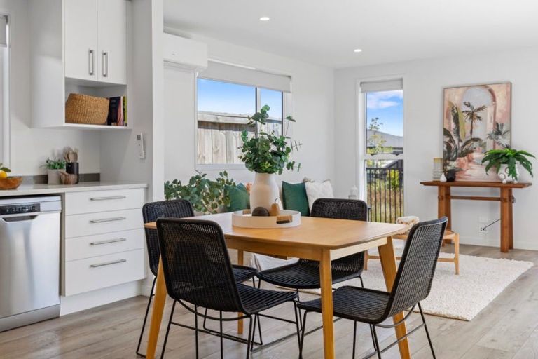 Photo of property in 7 Tangaroa Place, Poike, Tauranga, 3112