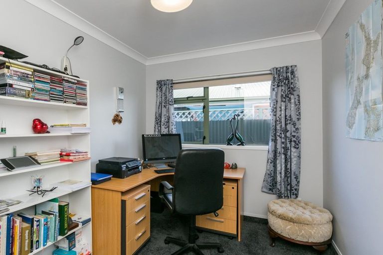 Photo of property in 1/68 Guppy Road, Greenmeadows, Napier, 4112
