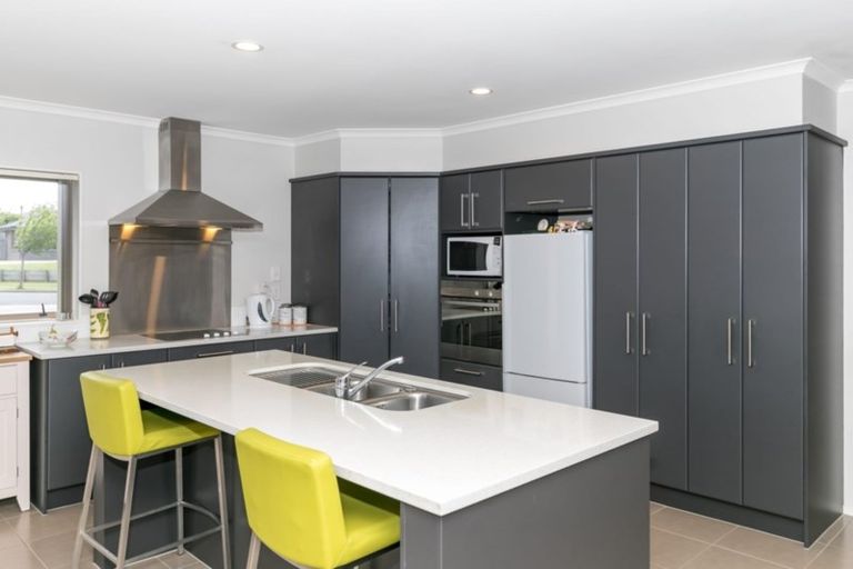 Photo of property in 104 Stirling Drive, Morrinsville, 3300