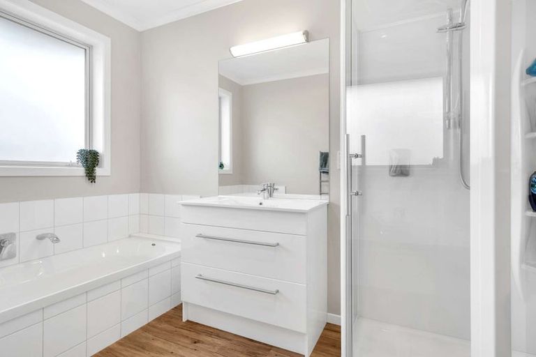 Photo of property in 42 Curtis Street, Stoke, Nelson, 7011