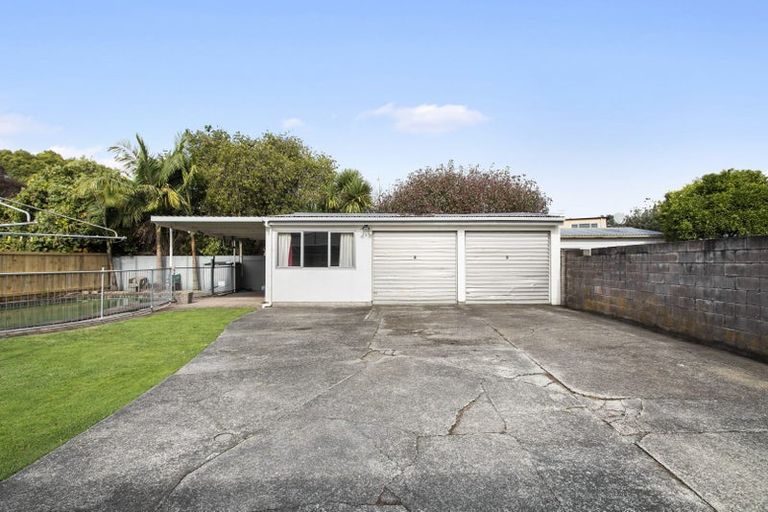 Photo of property in 2 Edinburgh Road, Hillcrest, Hamilton, 3216
