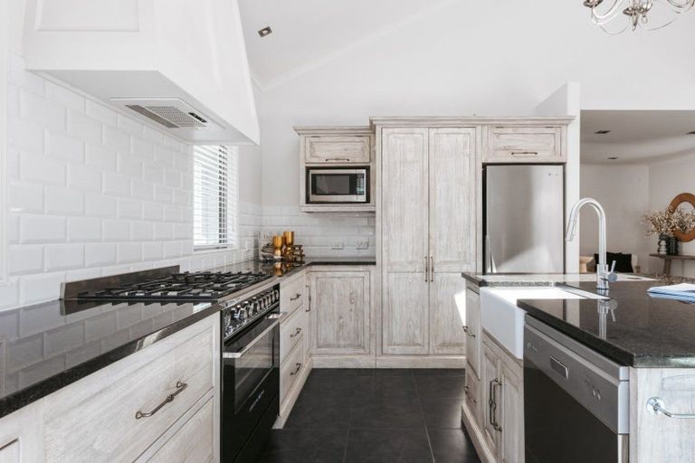 Photo of property in 650b Papamoa Beach Road, Papamoa Beach, Papamoa, 3118